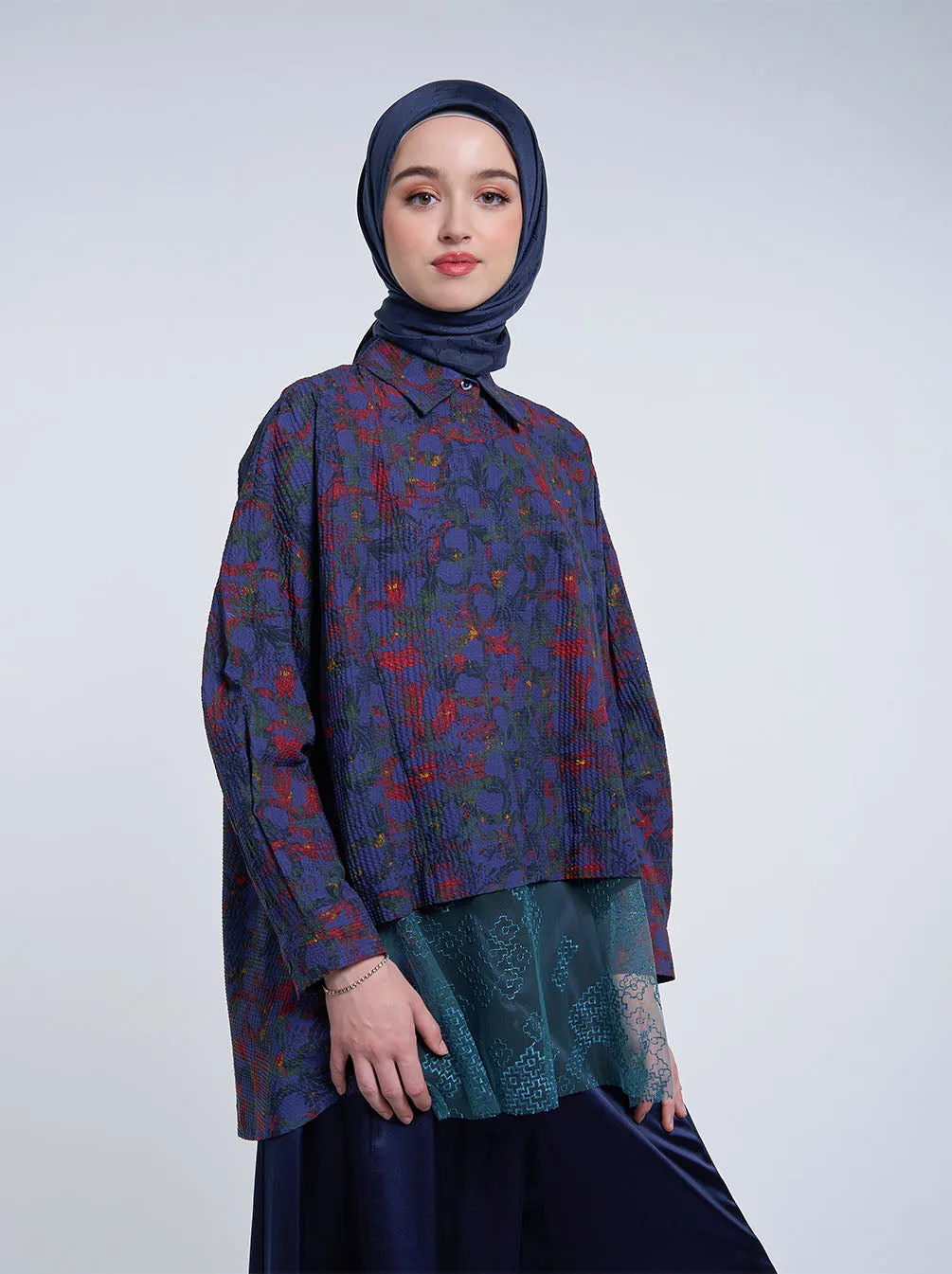 DANILA LACE TOP NAVY