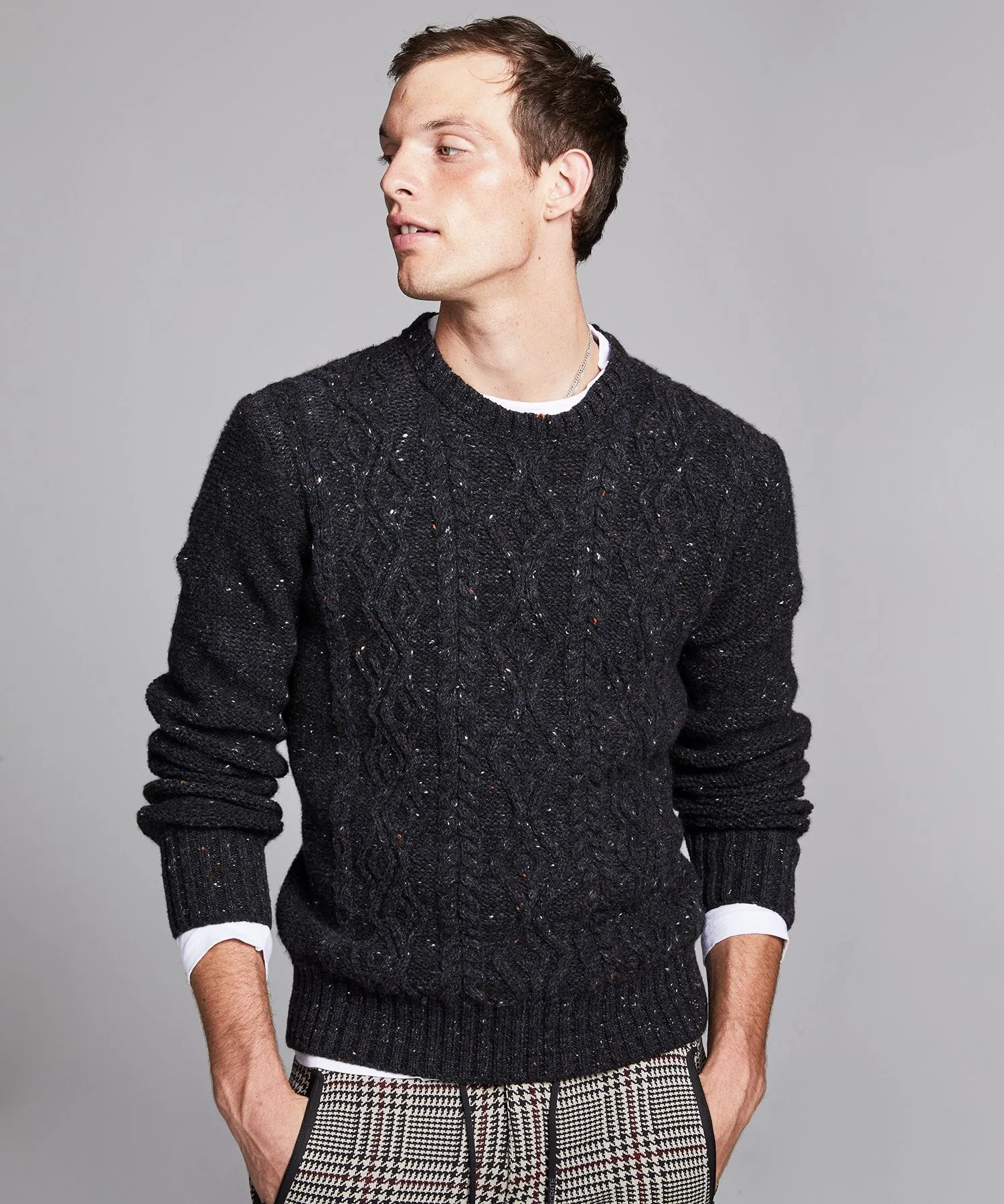 Inis Meain Aran Crewneck Sweater in Charcoal