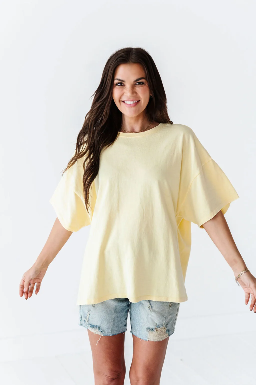 Lisa Oversized Boyfriend Tee in Pastel Yellow