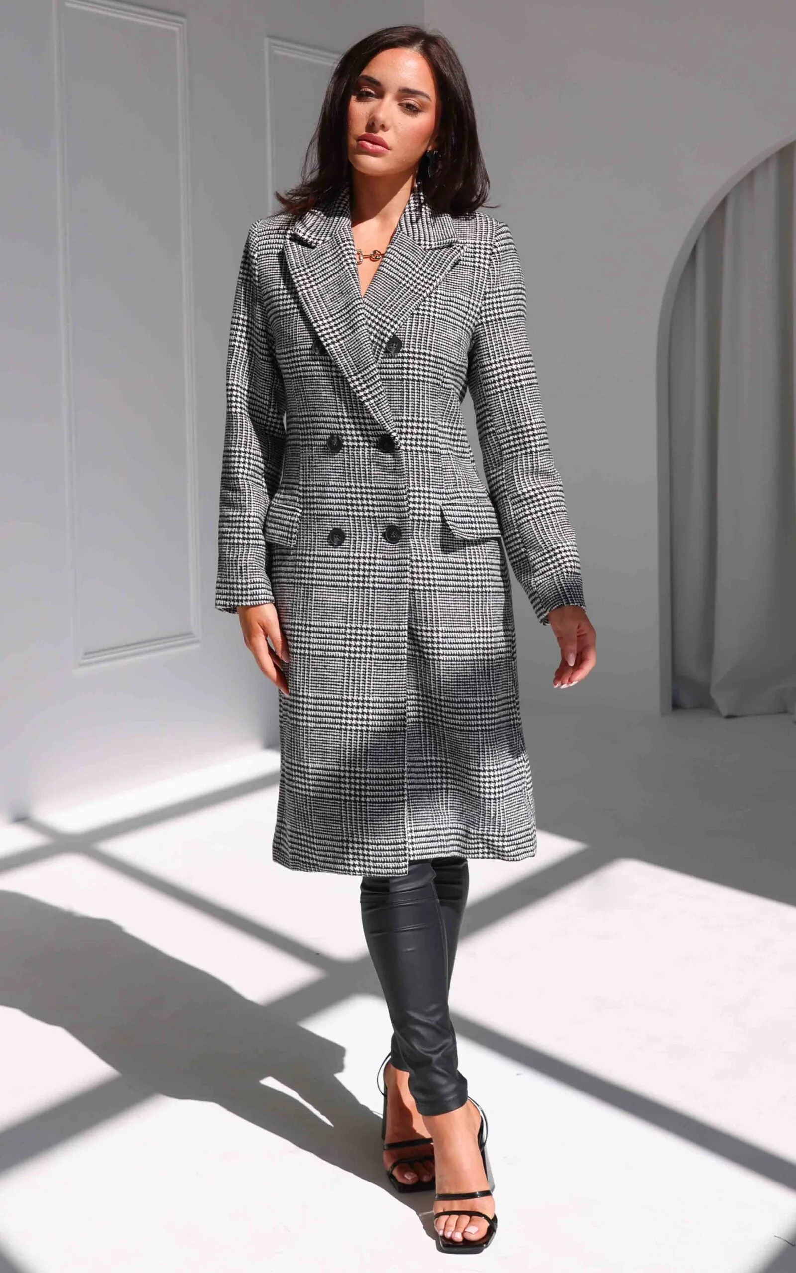 Noble Longline Coat - Houndstooth Black