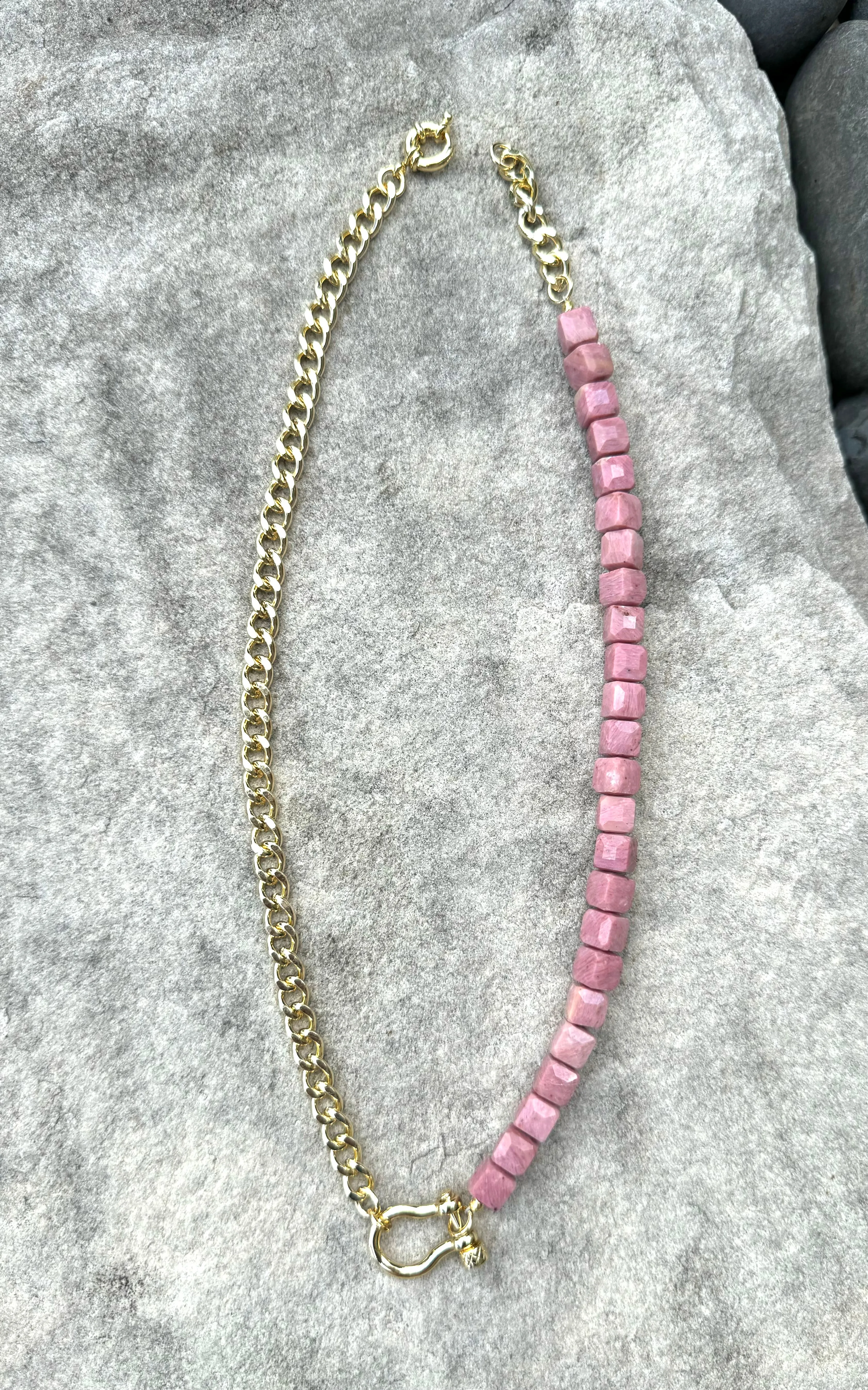 Pink Rhodonite and Shackle Clasp Necklace