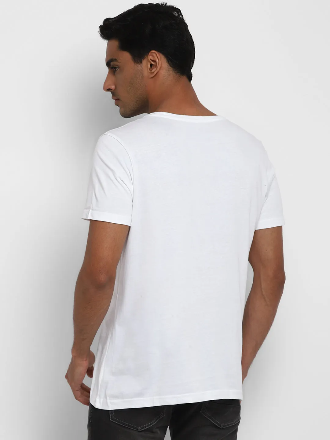 Turtle Men Essentials White Printed Round Neck T-Shirts