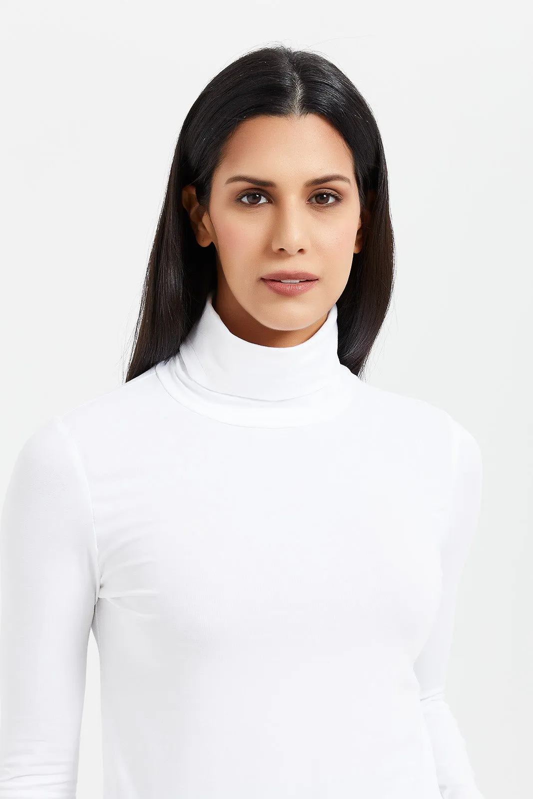 Women White Long Sleeves Turtleneck T-Shirt